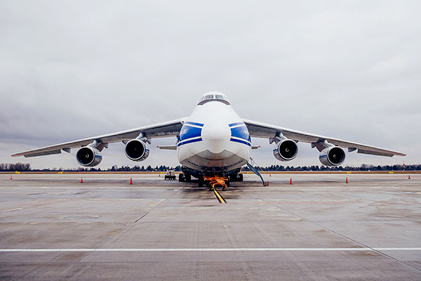 Flugzeug am Boden